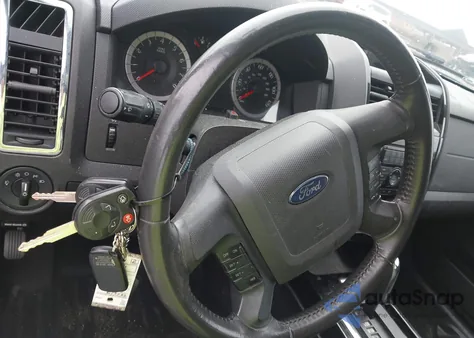 2010 Ford Escape Limited z USA, uszkodzony, nr VIN 1FMCU9EG5AKB79732